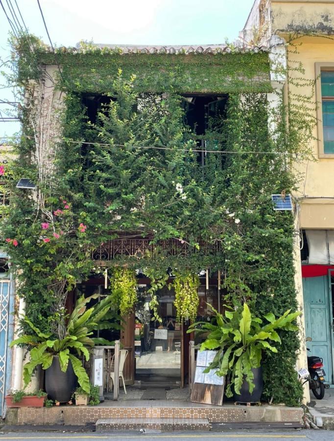 The Opposite Place Malacca Екстериор снимка